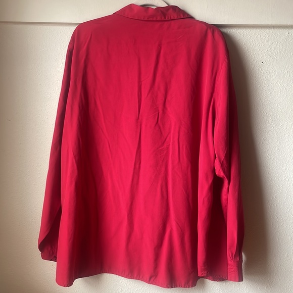 Vintage Jantzen red long sleeve button down shirt with embroidered detail - Picture 6 of 6